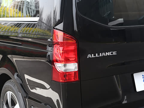 2026�� ����˹LW63