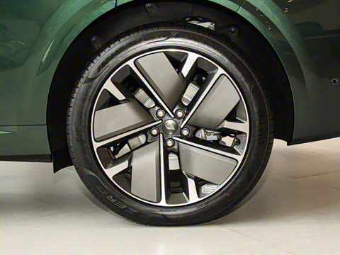 2025�� Pro ���ܻ��°�