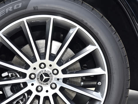 2026�� �Ŀ� GLE 450 4MATIC ������
