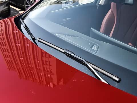 2026�� sDrive25i M�˶���װ