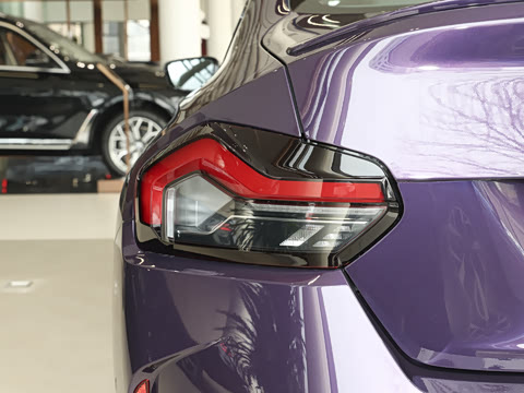 2026�� 225i M�˶���ҹ��װ