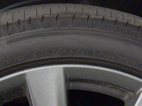 2025�� 2.0L �Զ����Ű�