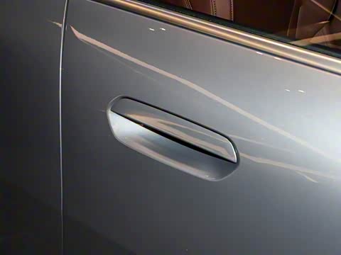 2025�� sDrive25i M�˶���װ