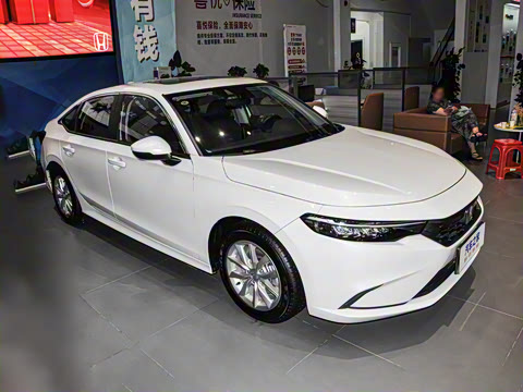 2025�� 240TURBO �ֶ����ٰ�