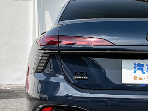 2026�� 2.0T quattro ������	