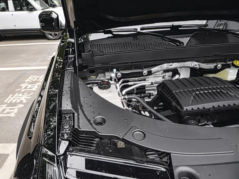 2025�� 215Զ�а�