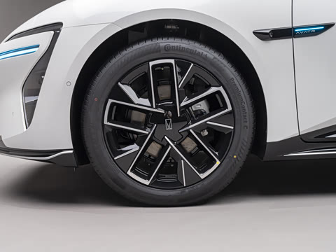 2026�� Max ˫��������