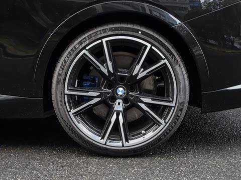 2026�� M240i xDrive