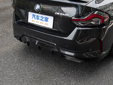 2026�� M240i xDrive