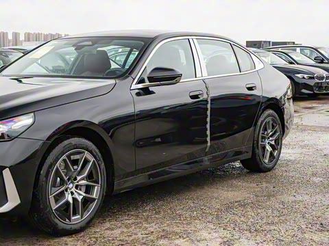 2026�� 530Li ������ ������װ