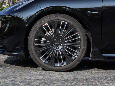 2025�� 240����Ultra