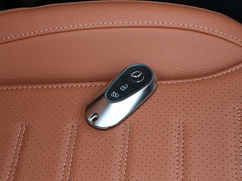 2026�� �Ŀ� GLC 300 L 4MATIC ������ 5��