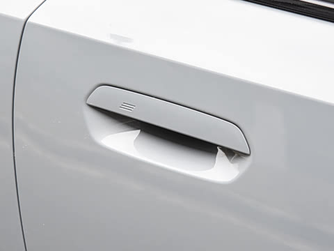 2026�� M240i xDrive