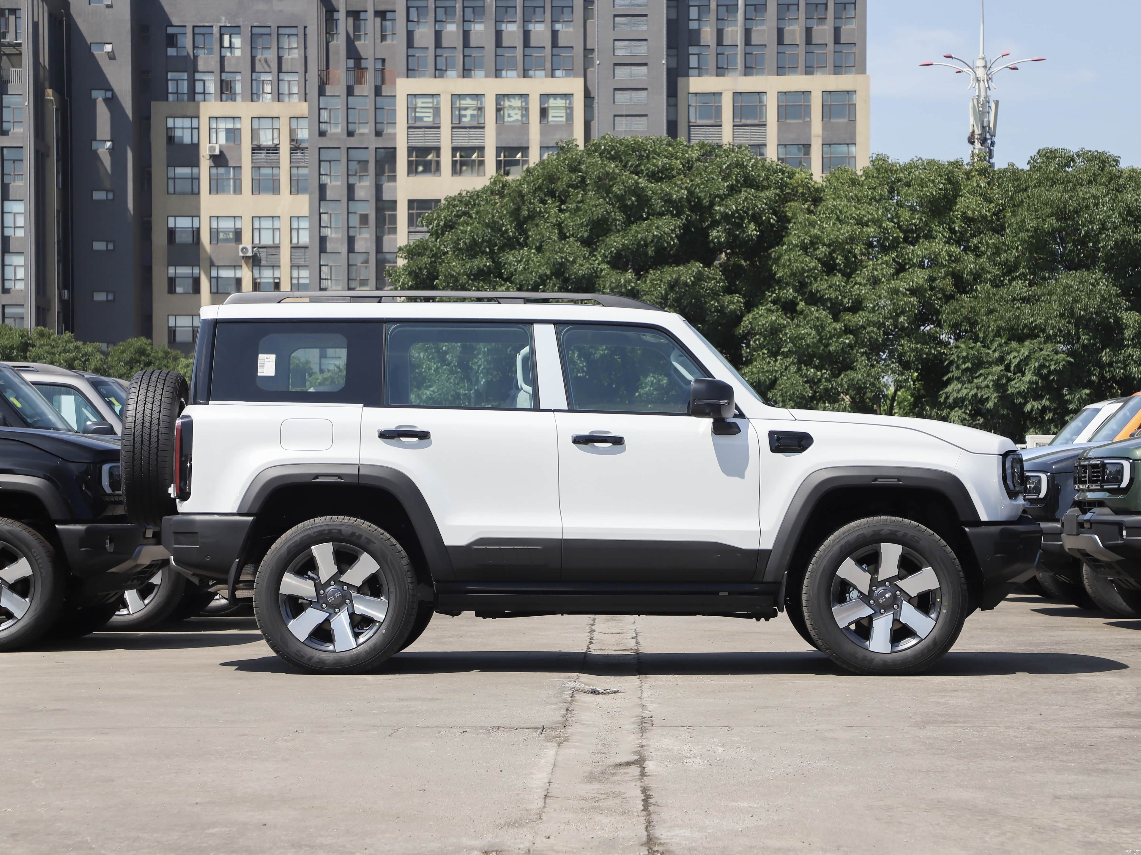 BAIC BJ40, миниатюра 8