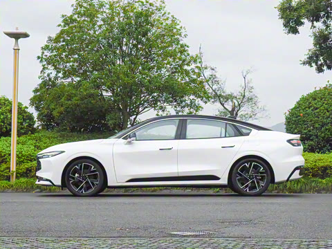 2026  2.0T  EcoBoost  