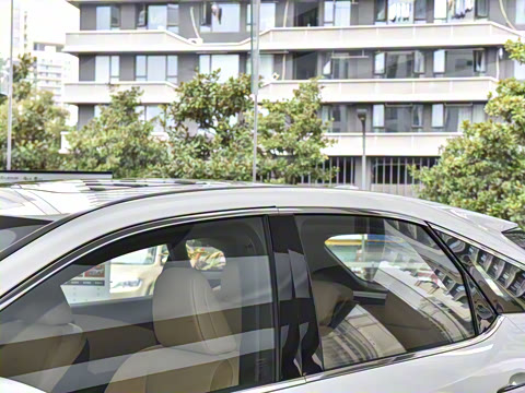 2026�� 300 ����������