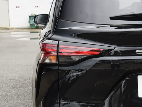 2027�� 2.5L ˫������������