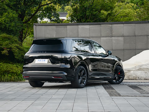 2025�� ���� Ultra ����������