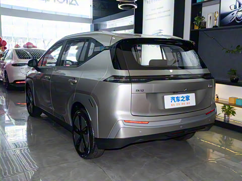 2025�� Plus 430 ������