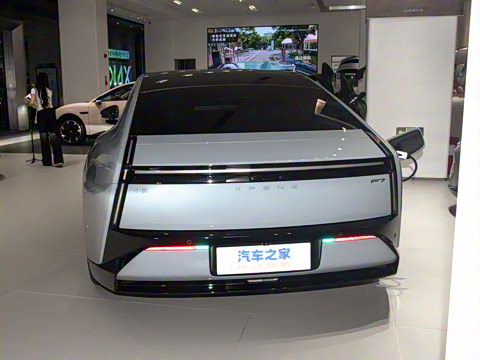 2025�� 702 ������ Ultra