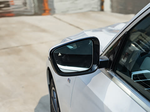 2026�� 325i M�˶���װ