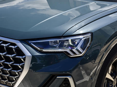 2025�� quattro 45�����ذ� 35TFSI ʱ�ж�����