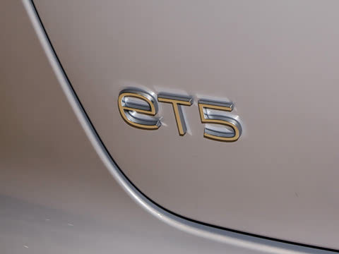 2025�� Զ����װ�޶��� 100kWh