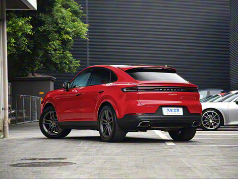 2025�� Cayenne Coup�� E-Hybrid 2.0T