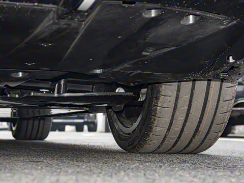 2026�� eDrive 40 L ��ҹ�˶���װ