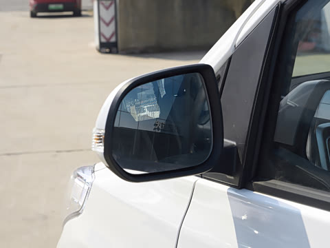 2027�� 2.0L ������ 9��