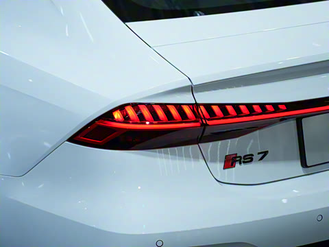 2025�� RS 7 4.0T Sportback performance