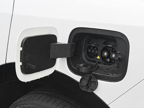 2026�� ���� 580  Max