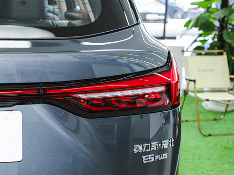 2026�� 165km �����������콢�� 5��