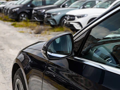 2025�� �Ŀ� E 260 L