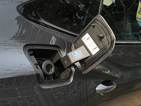 2026�� 2.0T 405 AT������