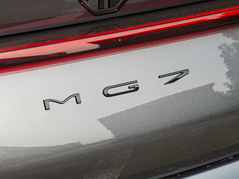 2026�� 2.0T 405 AT������