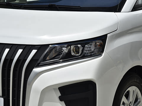 2025�� 2.0L CNG�м�Ӫ�����ʰ� 9��