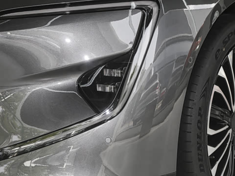 2025�� �Ŀ� Max�����