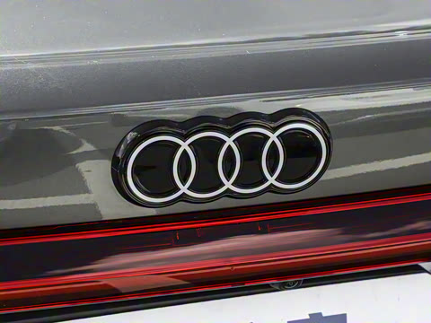 2026�� 2.0T �˶��� quattro