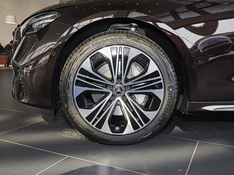 2026�� E 300 L ������