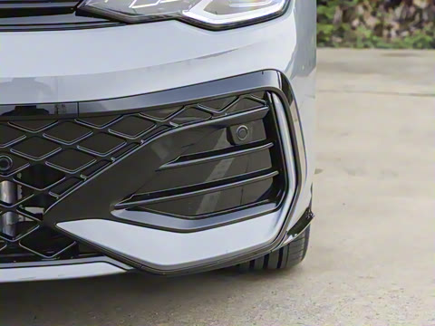 2026�� 300TSI R-Line