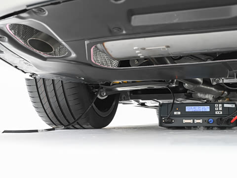 2027�� 740L �����