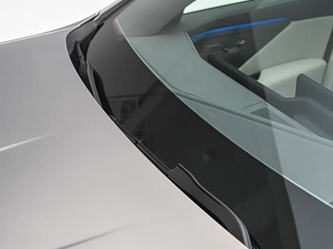 2027�� 740L �����