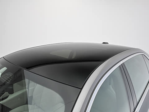 2027�� 740L �����