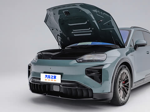 2026�� Cayenne Turbo Electric