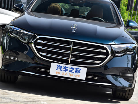 2026�� �Ŀ� E 300 L ������