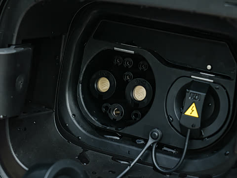 2026�� ���� 310 Max