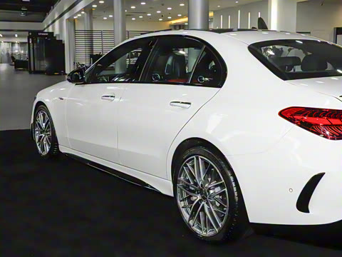 2025�� AMG C 43 4MATIC