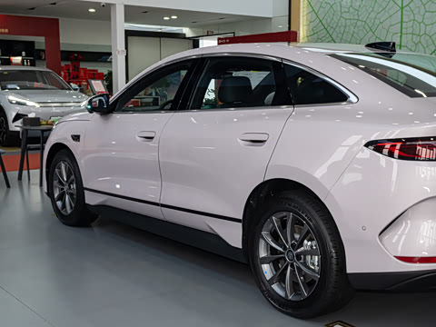 2025�� EV 470KM������