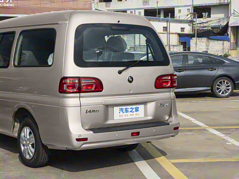 2025�� M5 1.6L ���������� 7��